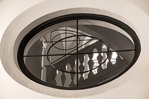 alter TFoto: alter Treppenaufgang im St. Martin-Spital Obergiesing